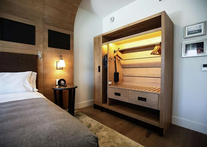 King Room Hearing Access